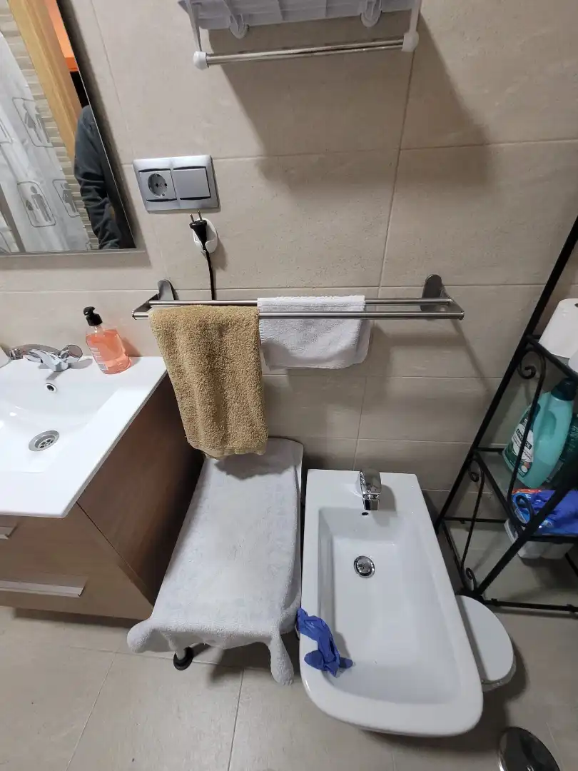 Baño de Piso de alquiler en Antequera con Aire acondicionado