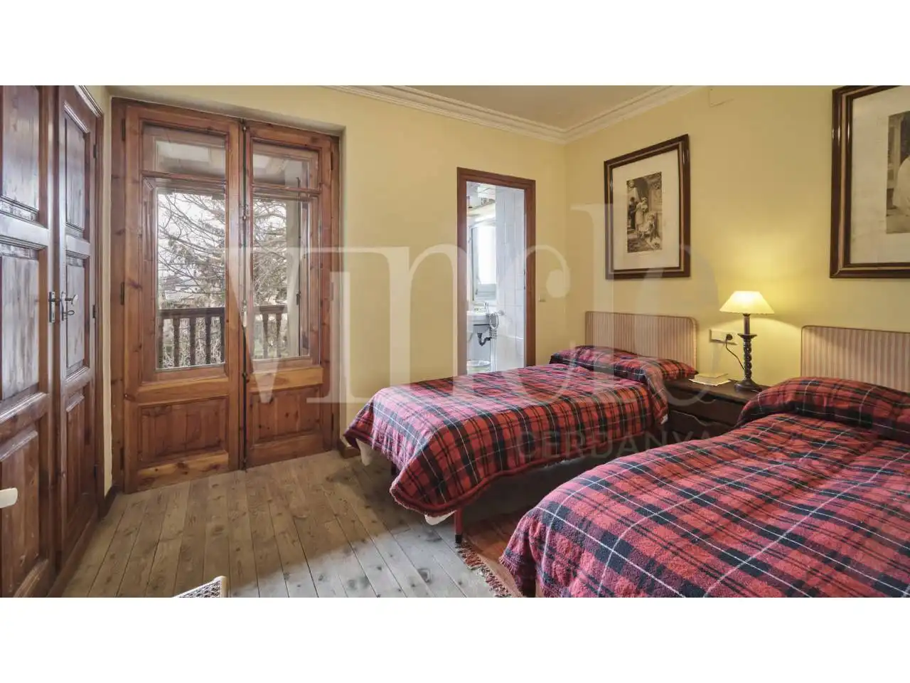 Bedroom of Houses for sale in Puigcerdà  with Heating, Private garden and Parquet flooring