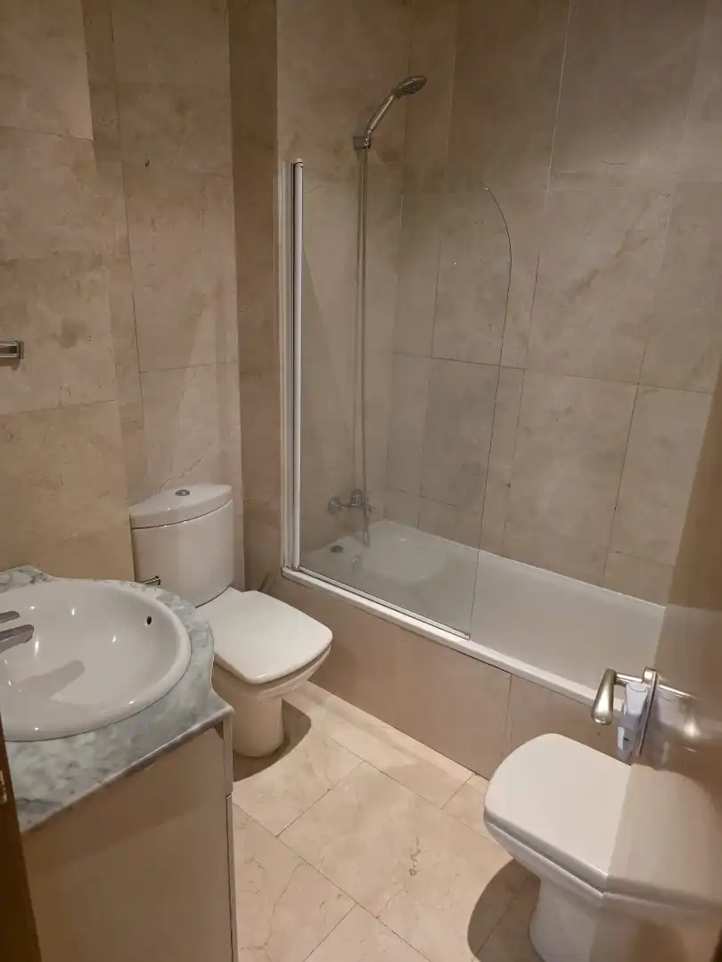 Piso con terraza en venta en Carrer d'Enric Granados, imagen 13