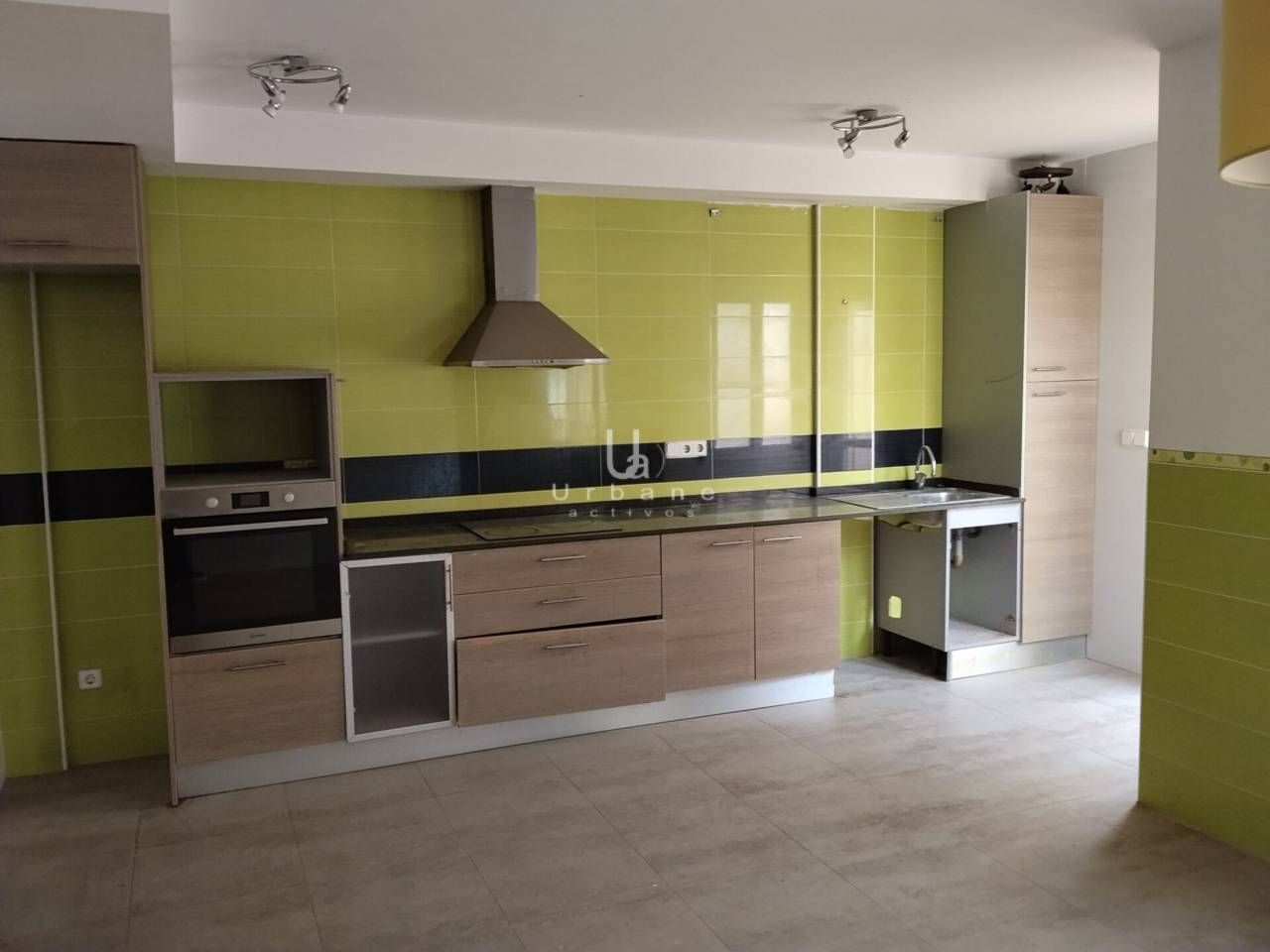 Casa adosada en venda a Calle Copenhague, 7, Roda