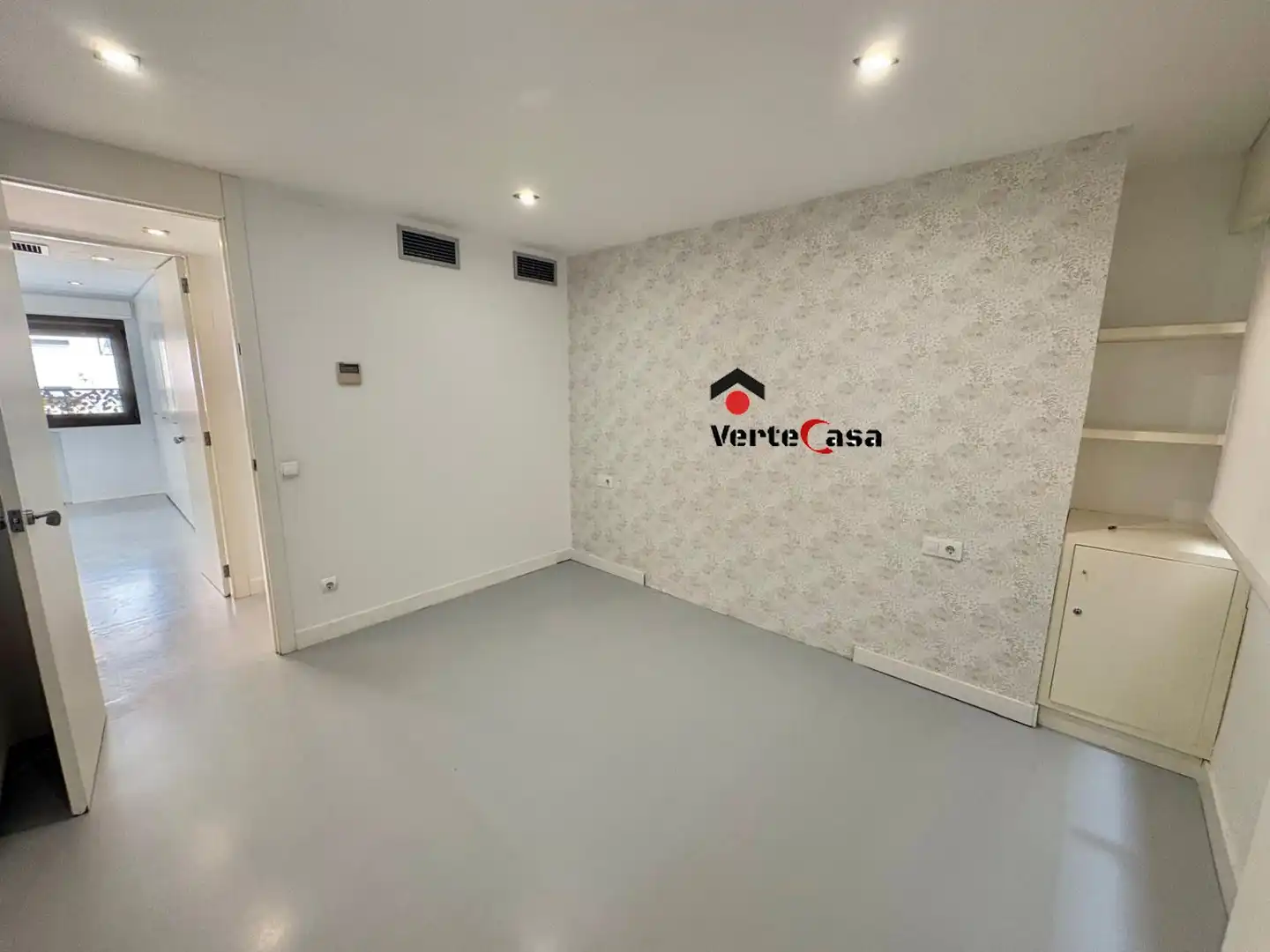 Wohnung zur Miete in Valencia mit Klimaanlage, Heizung und Balkon