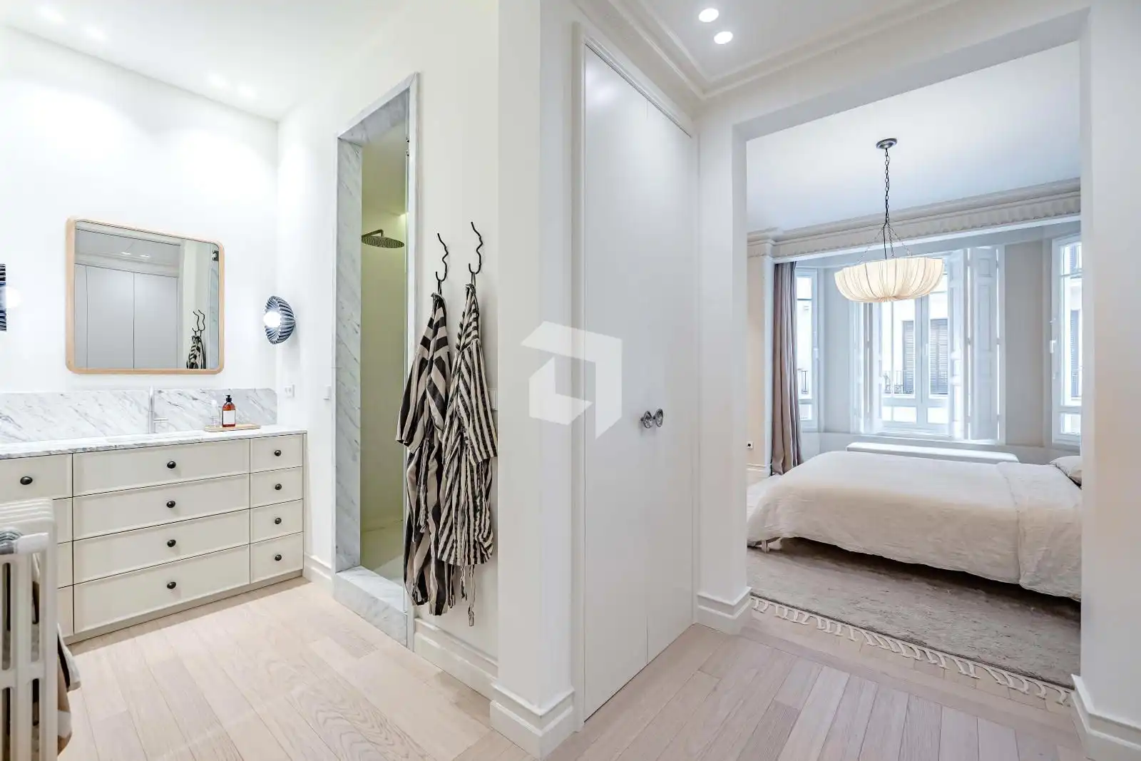 Schlafzimmer von Wohnung zum Verkauf in Madrid mit Klimaanlage, Heizung und Terrasse