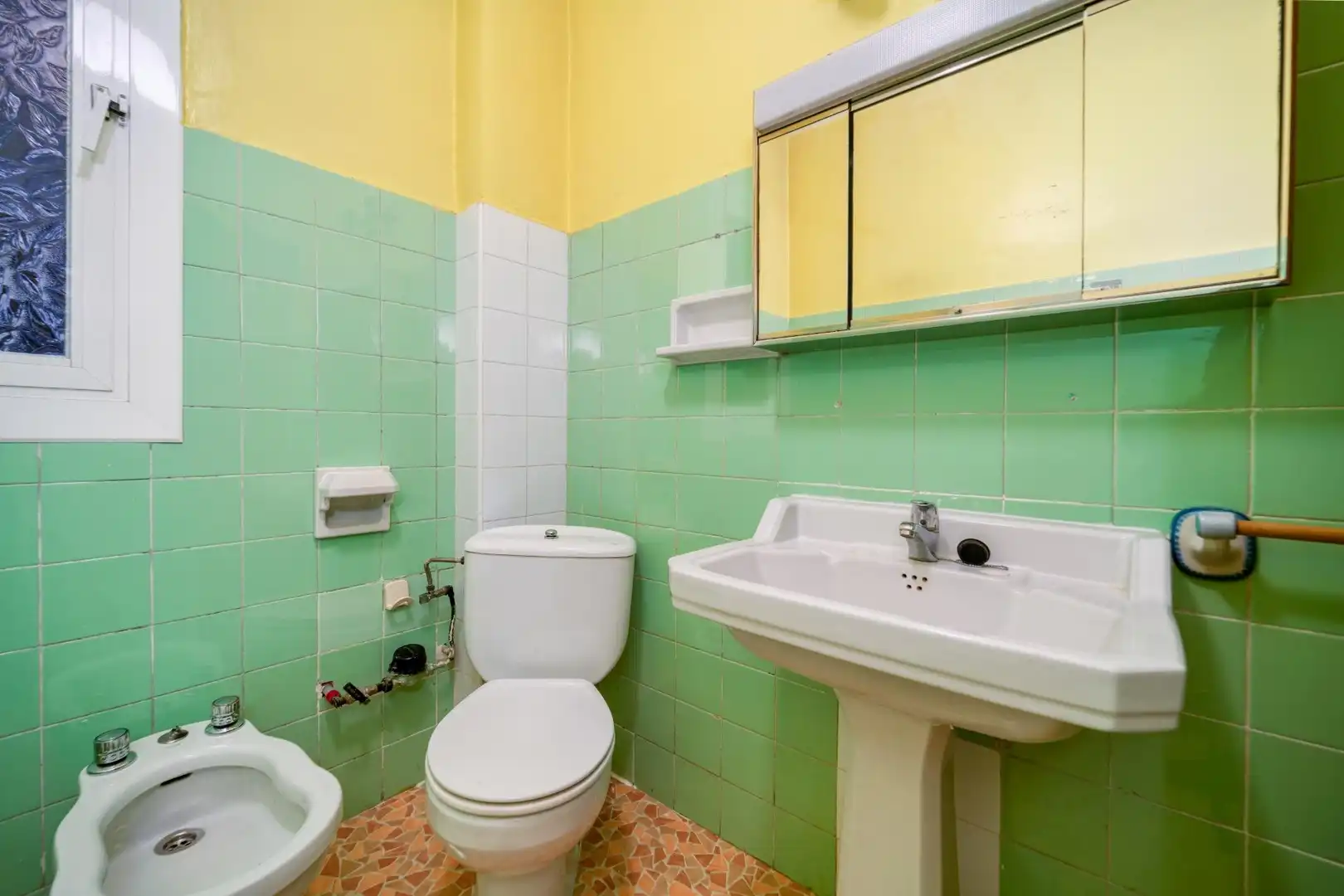 Badezimmer von Wohnung zum Verkauf in Cuenca mit Heizung und Terrasse