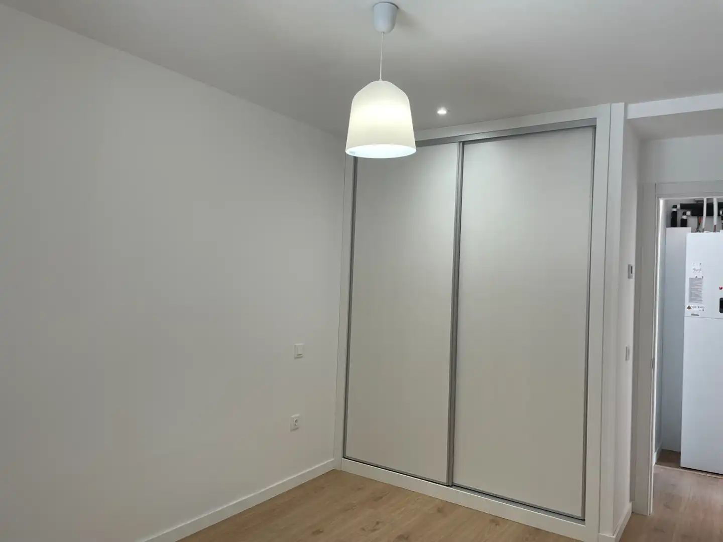 Habitación de Planta baja de alquiler en San Agustín del Guadalix con Calefacción, Horno y Lavadora