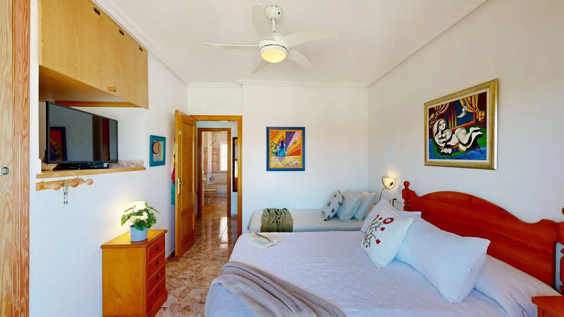 Habitación de Casa adosada en venta en Pilar de la Horadada con Jardín privado, Terraza y Balcón