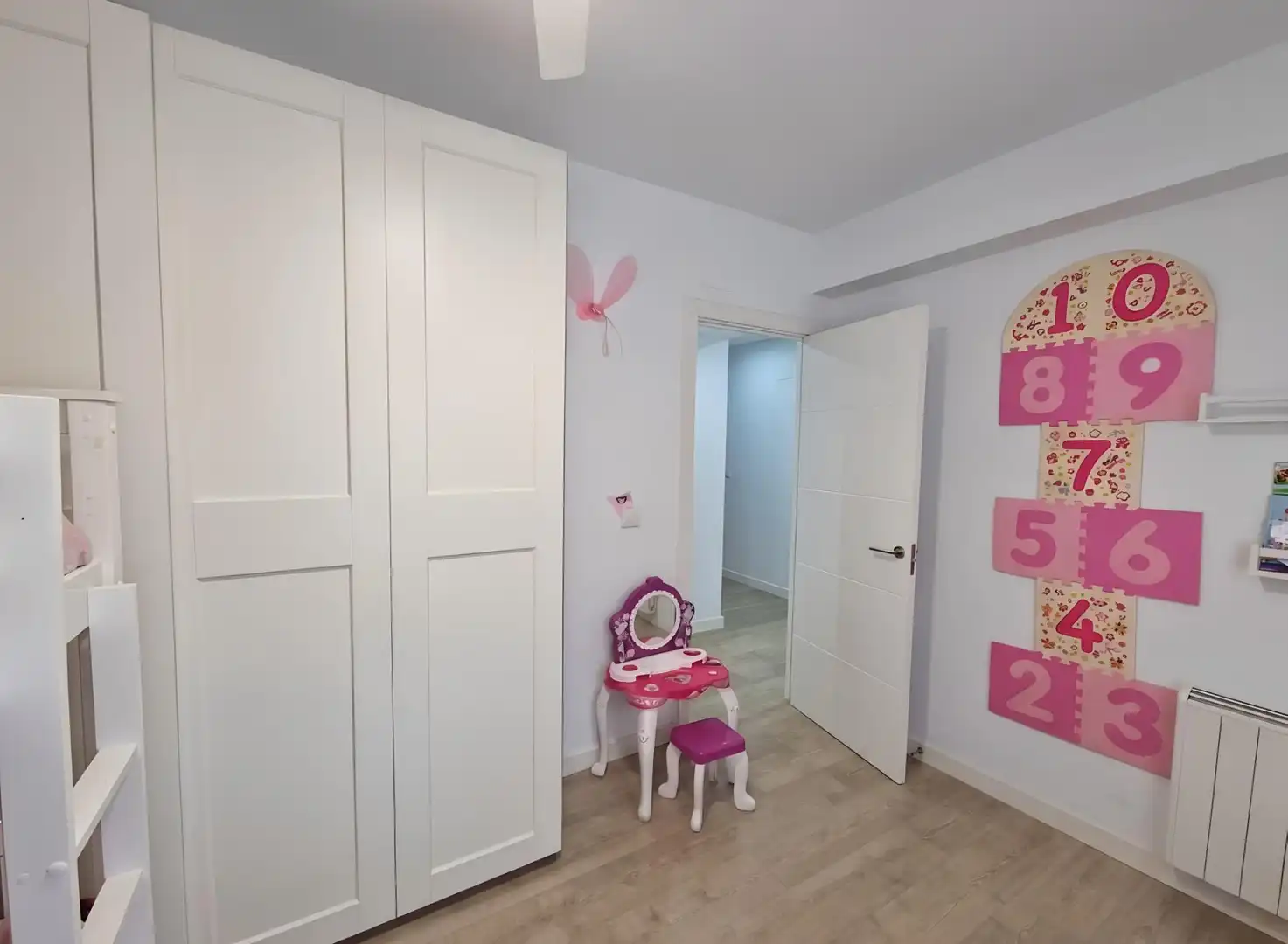 Piso en venta en Calle CARDENAL ZUÑIGA, Los Pinos - El Pilar