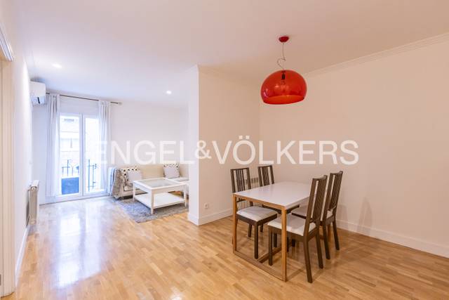 Apartamento en Venta en calle de Eduardo Benot en Argüelles