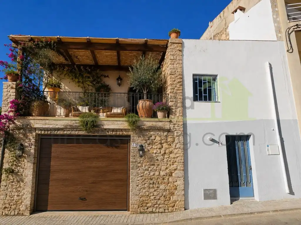 Vista exterior de Casa o xalet en venda en Càlig amb Terrassa
