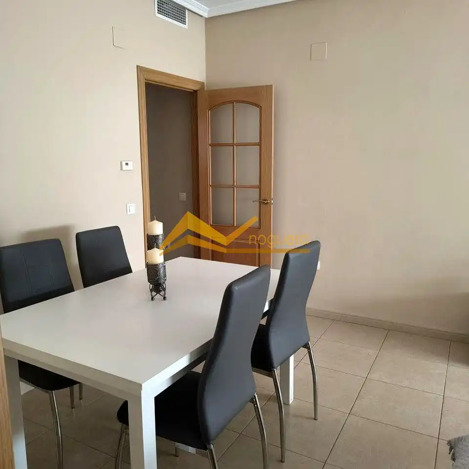 Comedor de Piso en venta en Linares con Amueblado y Balcón