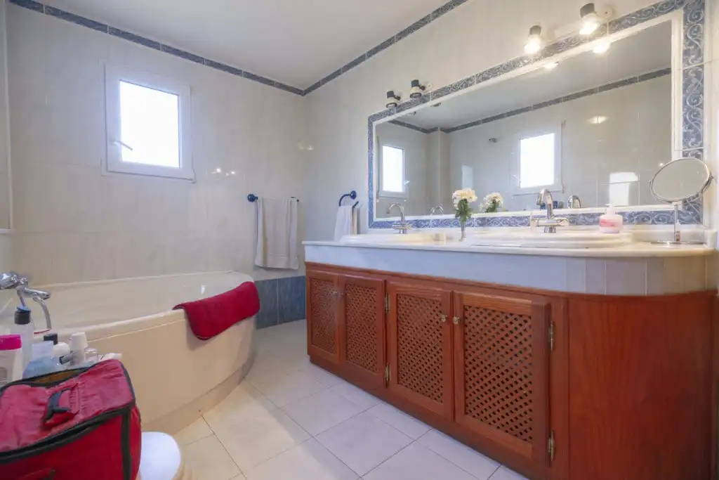 Chalet con piscina en venta en Las Chapas - El Rosario, imagen 8