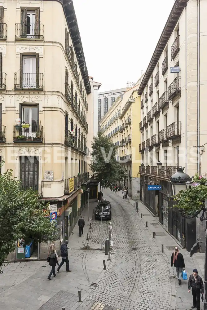 Vista exterior de Ático de alquiler en Madrid con Aire acondicionado, Calefacción y Terraza