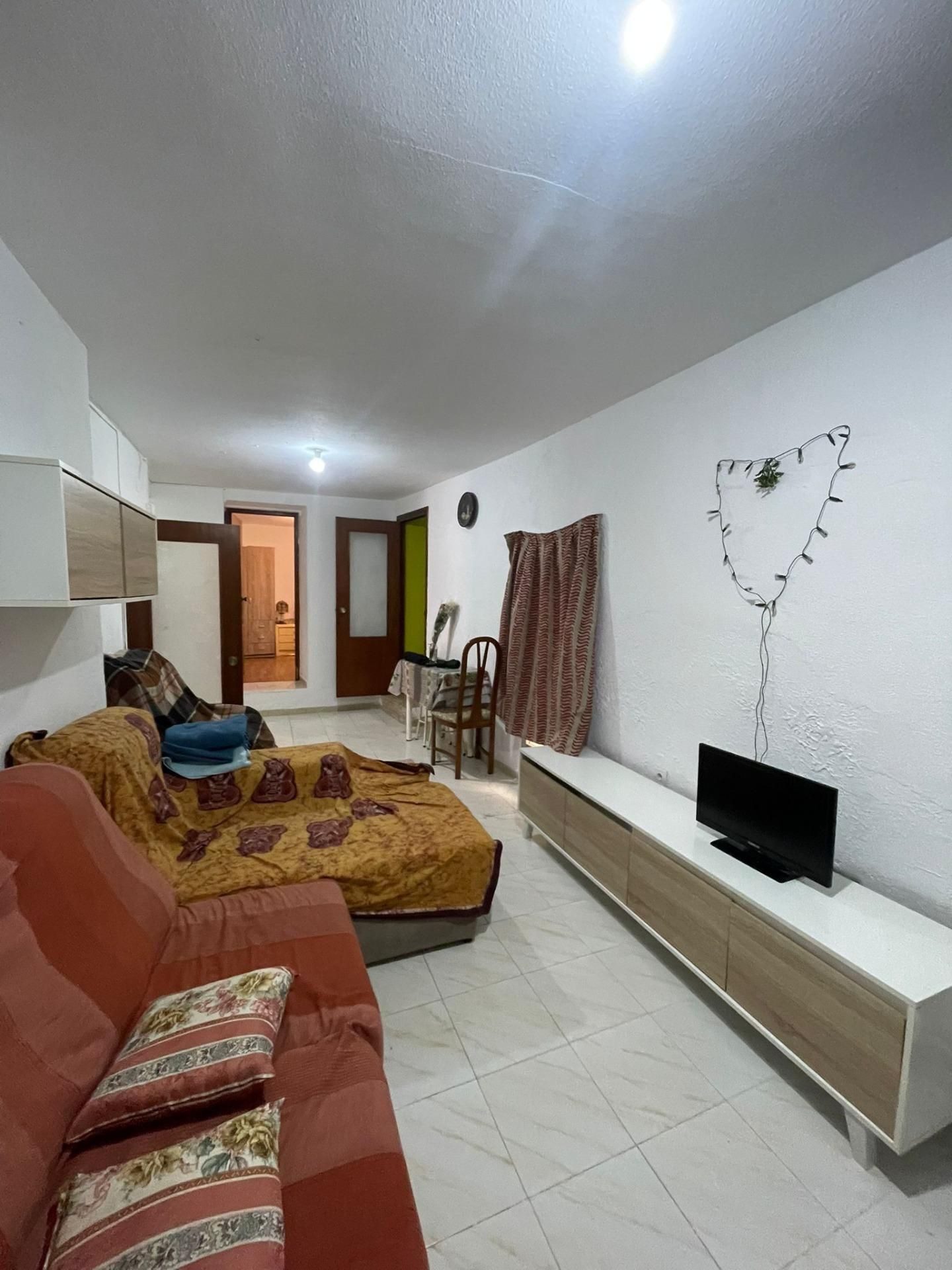 Living room of Single-family semi-detached to rent in Orusco de Tajuña  with Parquet flooring, Furnished and Balcony