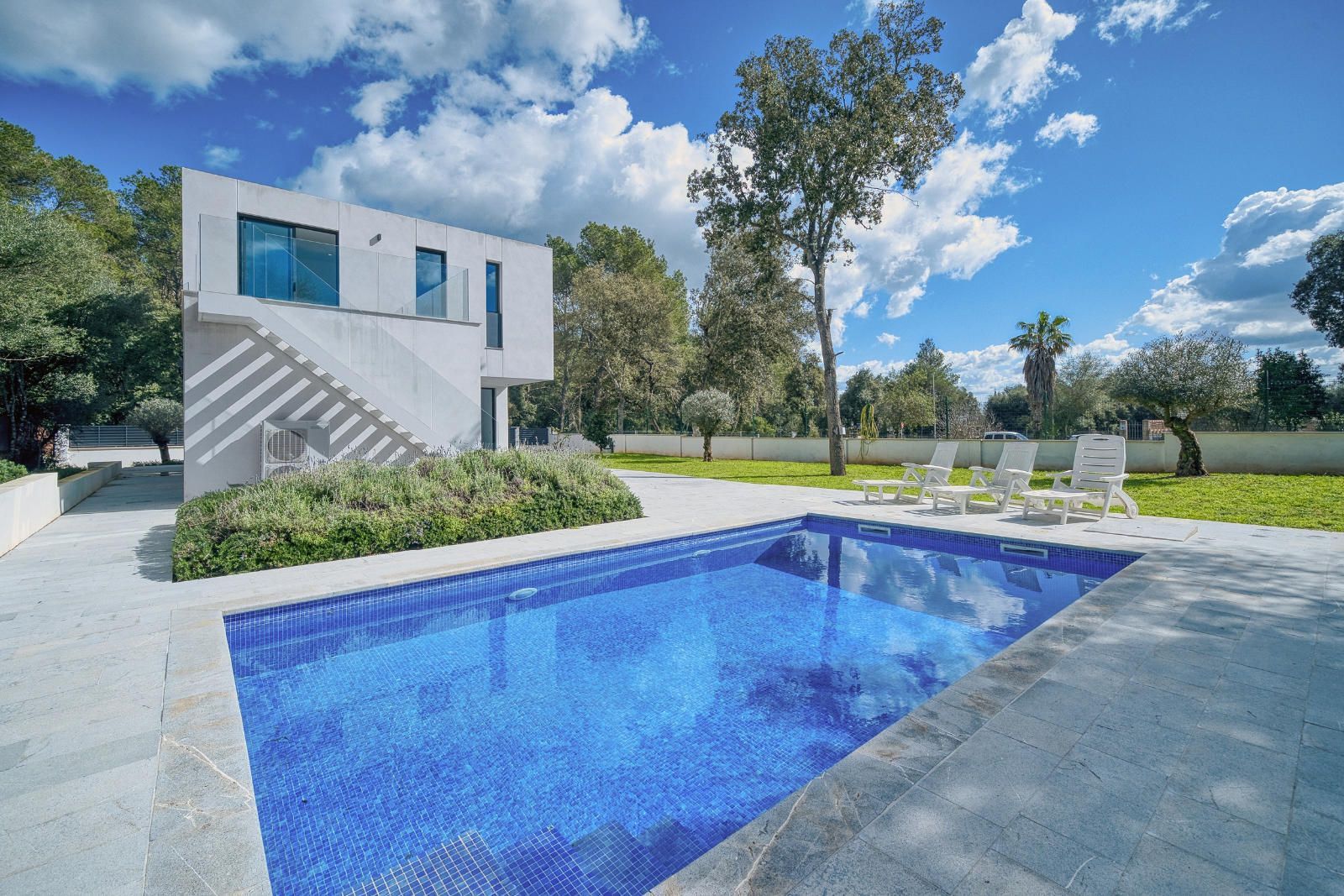 Piscina de Casa o xalet en venda en Sa Pobla amb Aire condicionat, Calefacció i Jardí privat