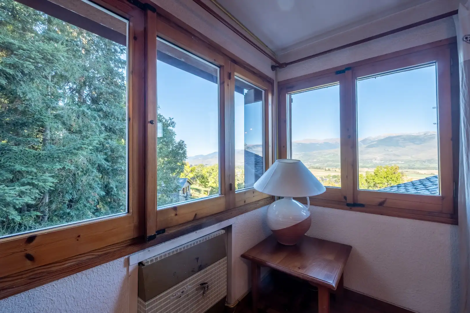 Dormitori de Casa adosada en venda en Alp amb Calefacció, Jardí privat i Parquet