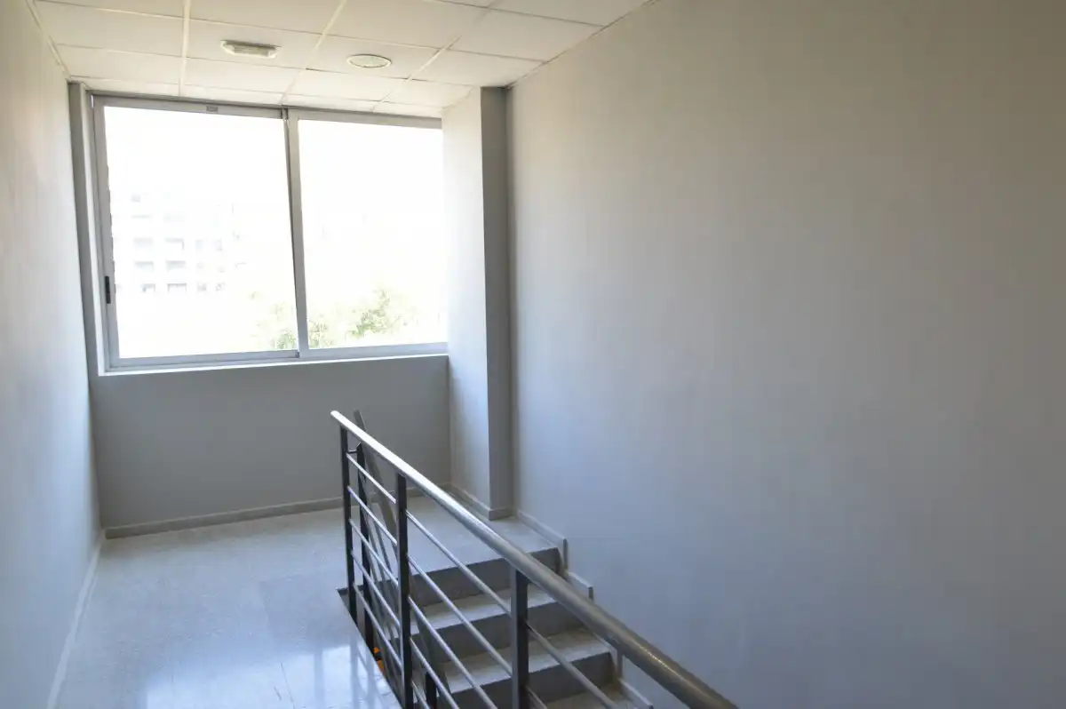 Nau industrial de lloguer en Barcelona amb Calefacció