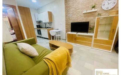 Living room of Flat to rent in  Cádiz Capital