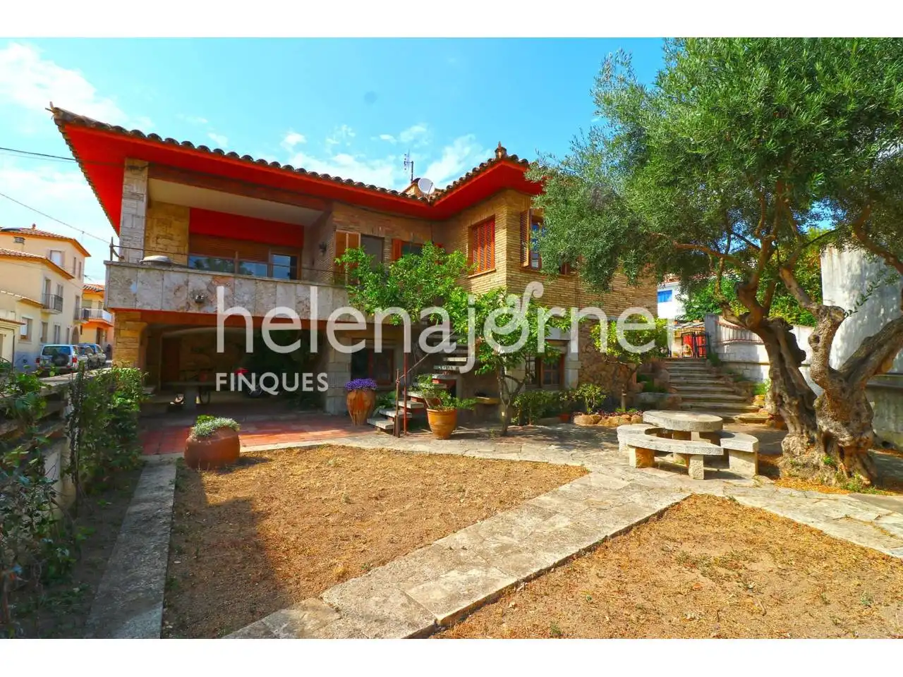 Vista exterior de Casa o xalet en venda en Sant Feliu de Guíxols amb Calefacció, Jardí privat i Terrassa