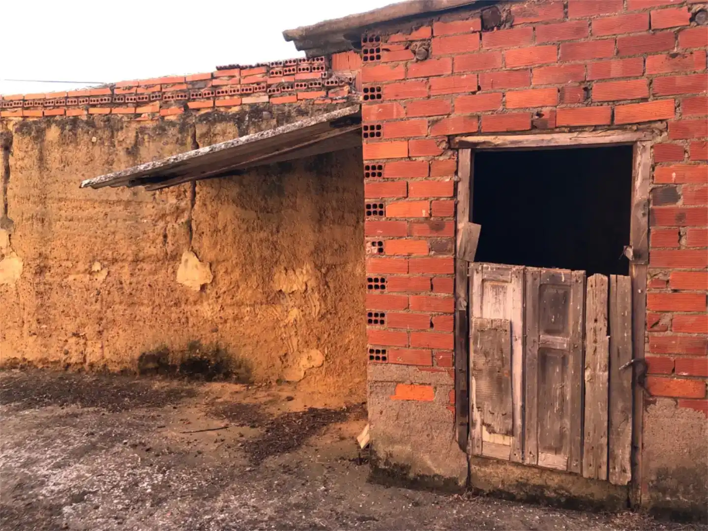 Vista exterior de Casa adosada en venda en Bustillo del Páramo, León