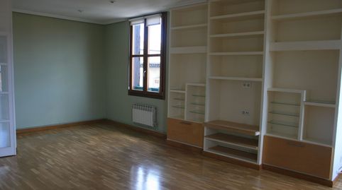 Foto 2 de Piso de alquiler en Casco Viejo, Vitoria - Gasteiz