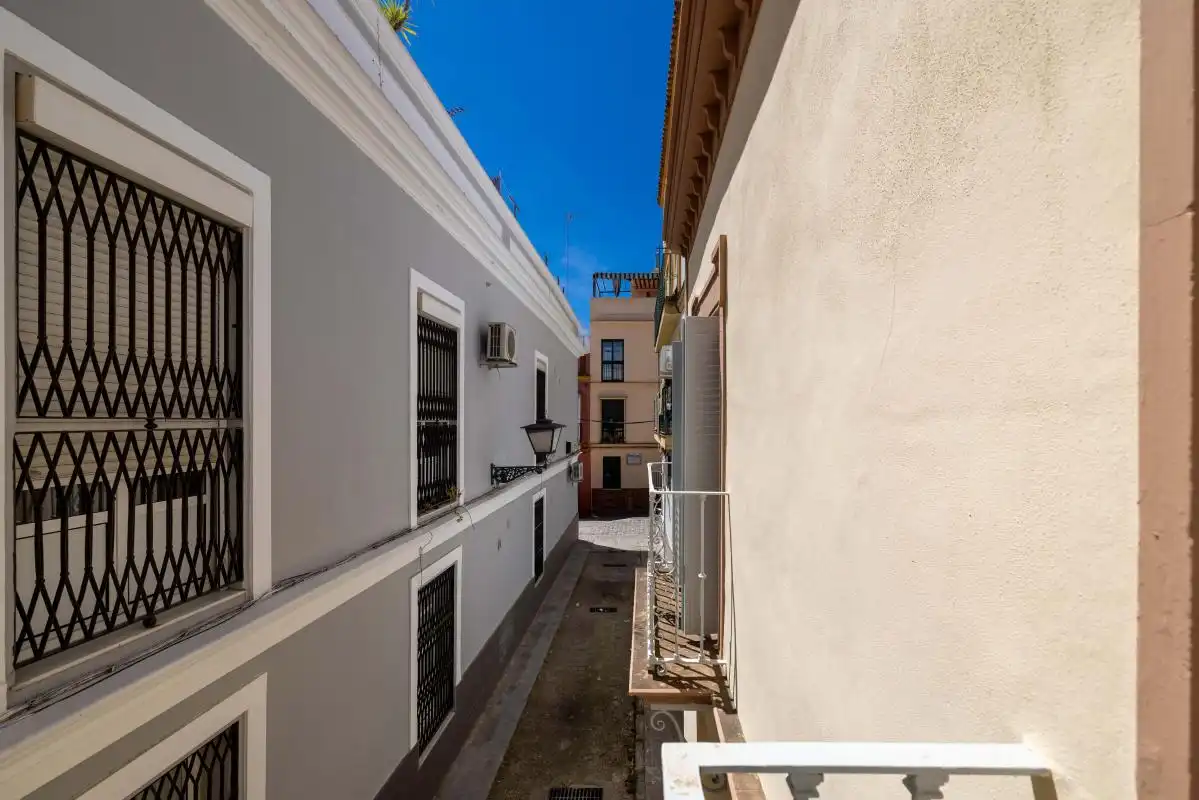 Vista exterior de Dúplex en venta en Sevilla con Calefacción, Terraza y Balcón