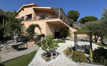 Jardí de Casa o xalet en venda en Mataró amb Calefacció, Jardí privat i Terrassa