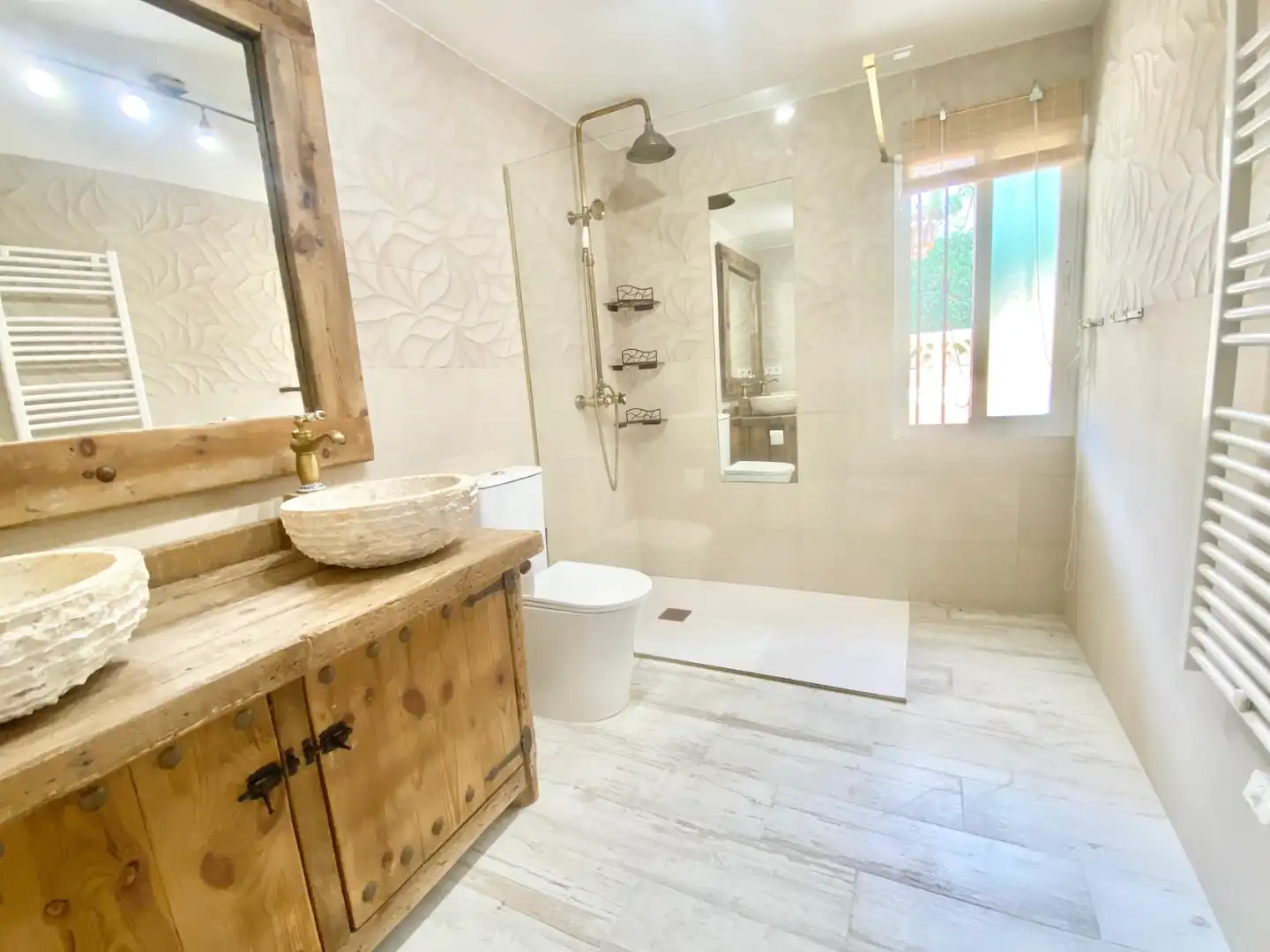 Baño de Casa o chalet de alquiler en L'Alfàs del Pi con Aire acondicionado, Calefacción y Jardín privado