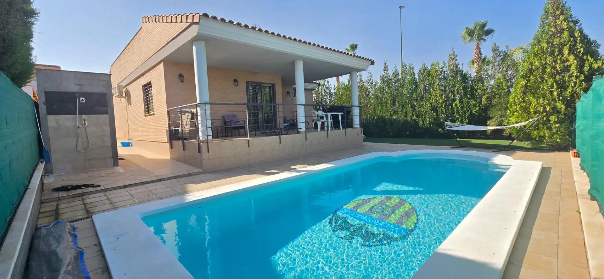 Piscina de Casa o xalet en venda en Llíria amb Aire condicionat, Calefacció i Terrassa