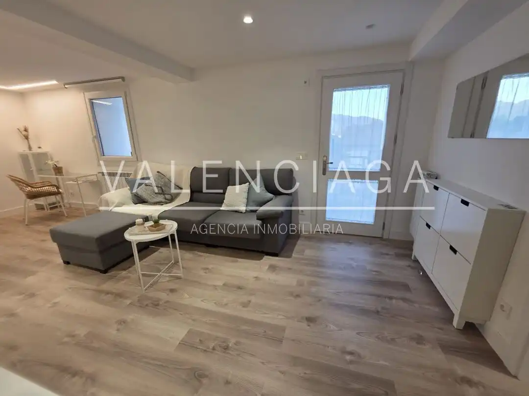 Piso en venta en Lazkao con Calefacción y Amueblado
