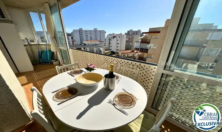 Terrassa de Apartament en venda en Roses amb Calefacció i Moblat