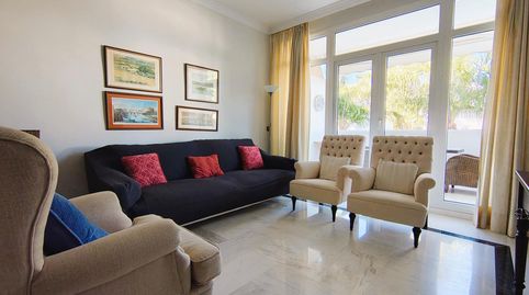 Foto 3 de Apartamento de alquiler en Principe Alfonso Hohenloh, La Carolina - Guadalpín, Marbella