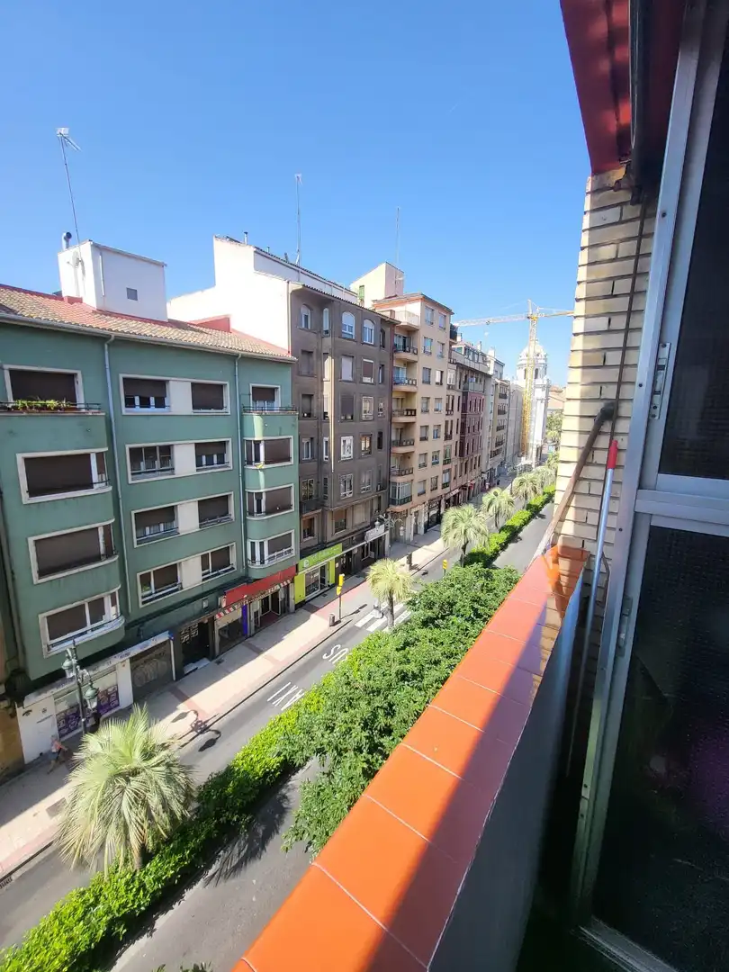 Exterior view of Flat for sale in Zaragoza  with Air Conditioner, Heating and Terrace