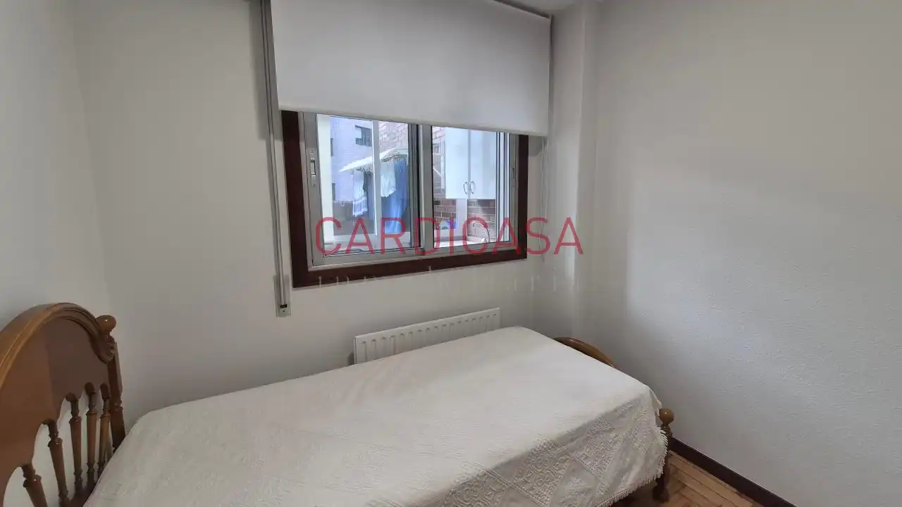 Bedroom of Flat for rent in Vigo   with Heating, Parquet flooring and Terrace