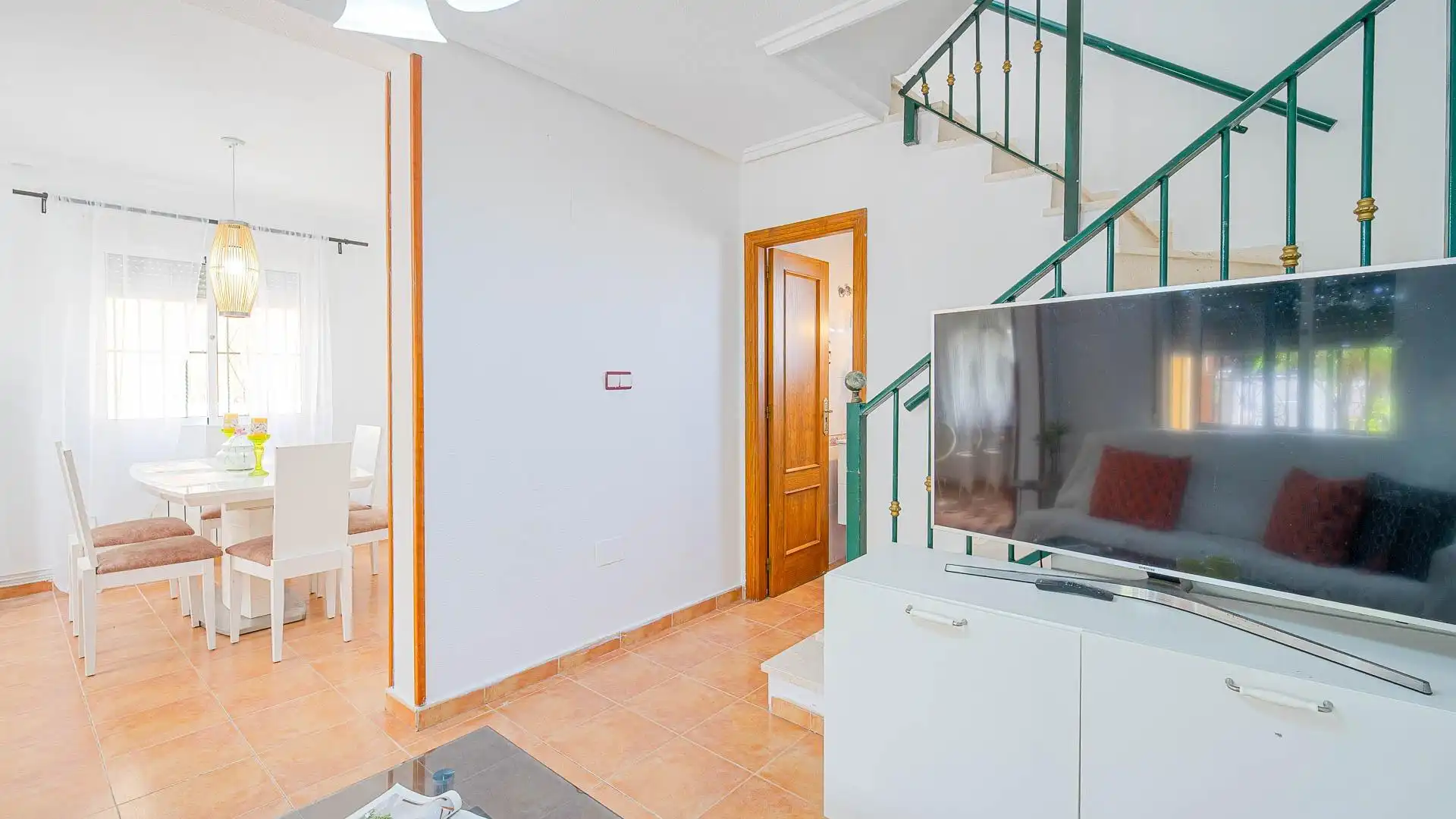 Casa adosada en venta en Orihuela con Aire acondicionado, Calefacción y Jardín privado