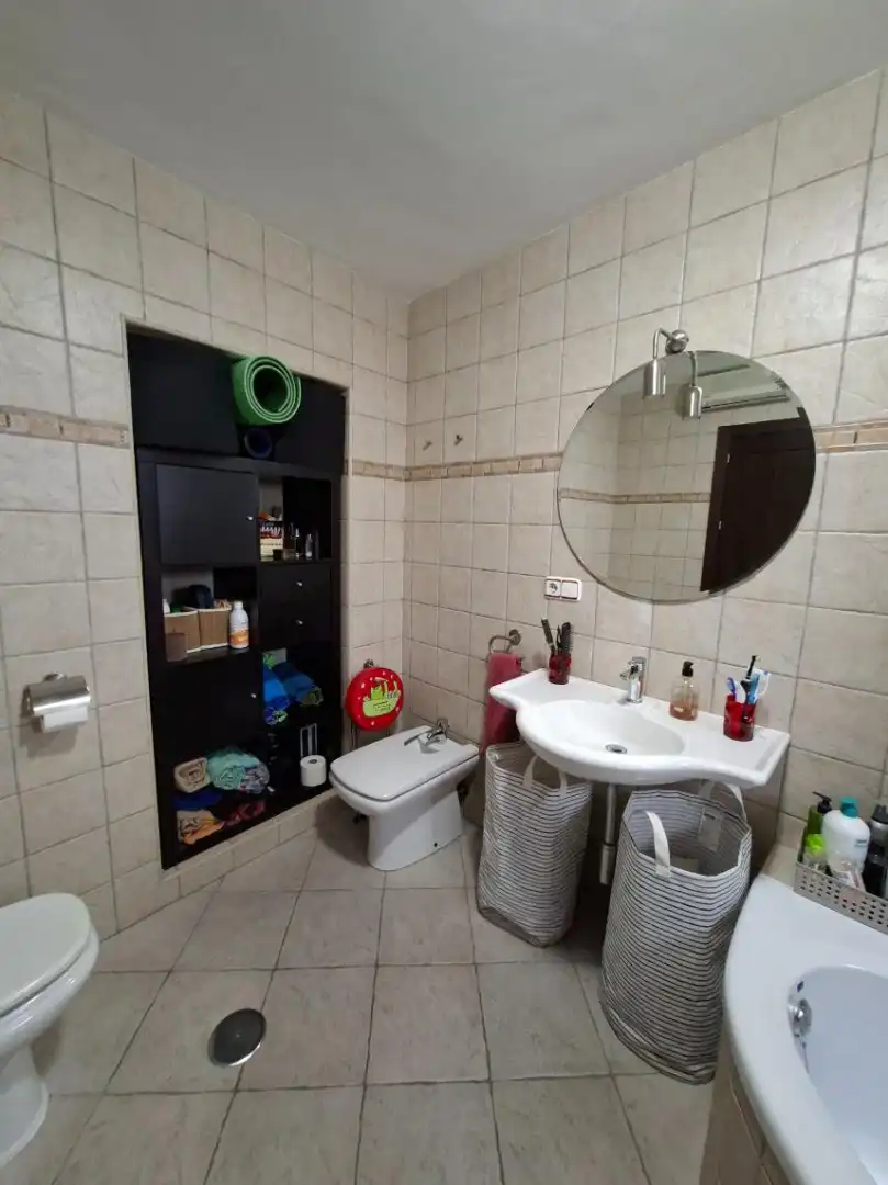 Bathroom of Houses for sale in Álora, Málaga