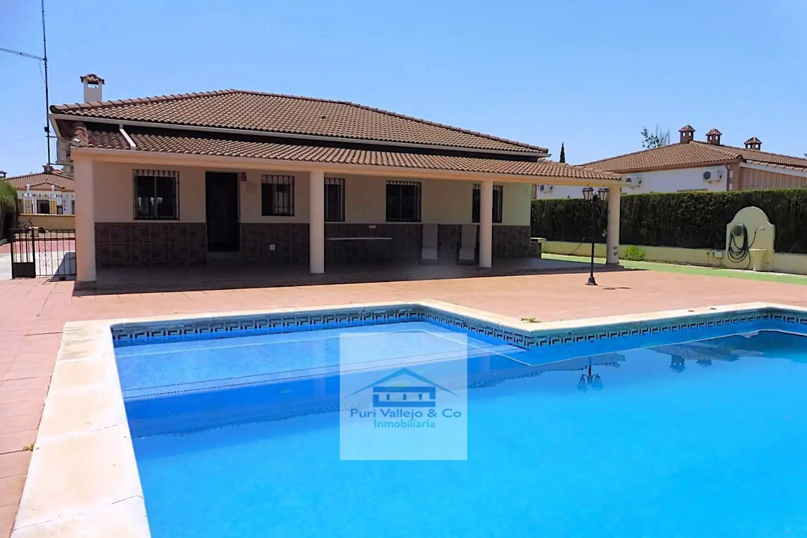 Villa mit Pool zum Verkauf in La Carlota, imagen 4