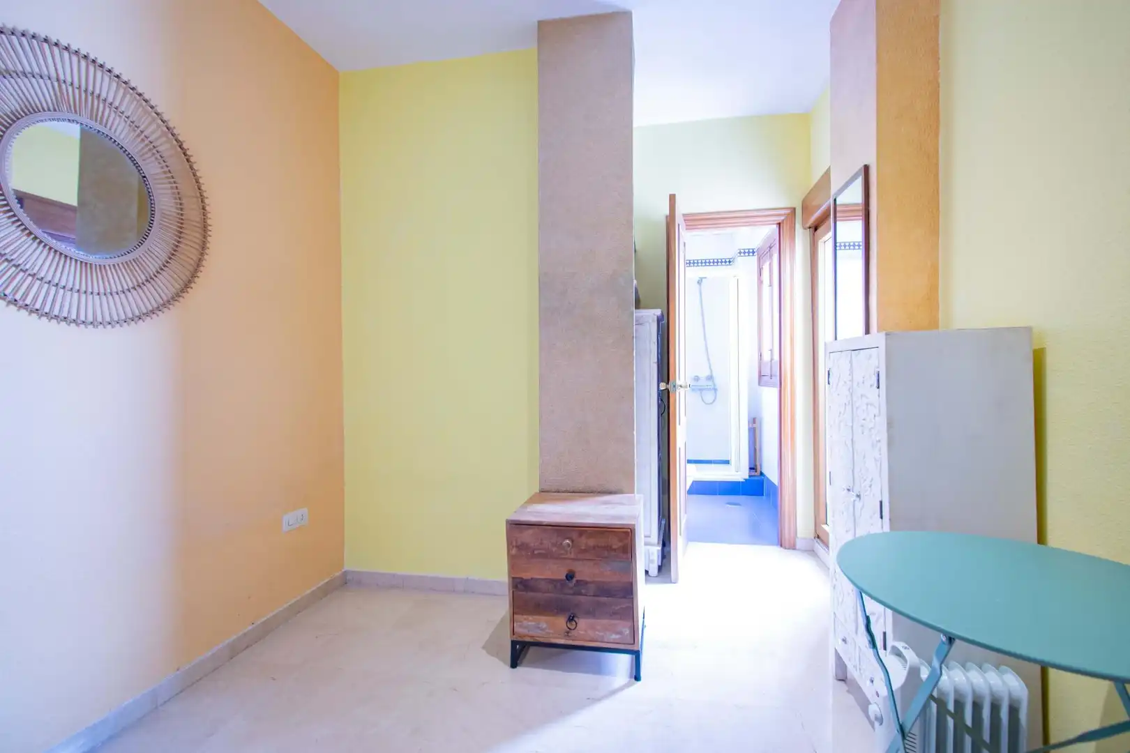 Flat for sale in Sevilla  with Air Conditioner, Terrace and Storage room