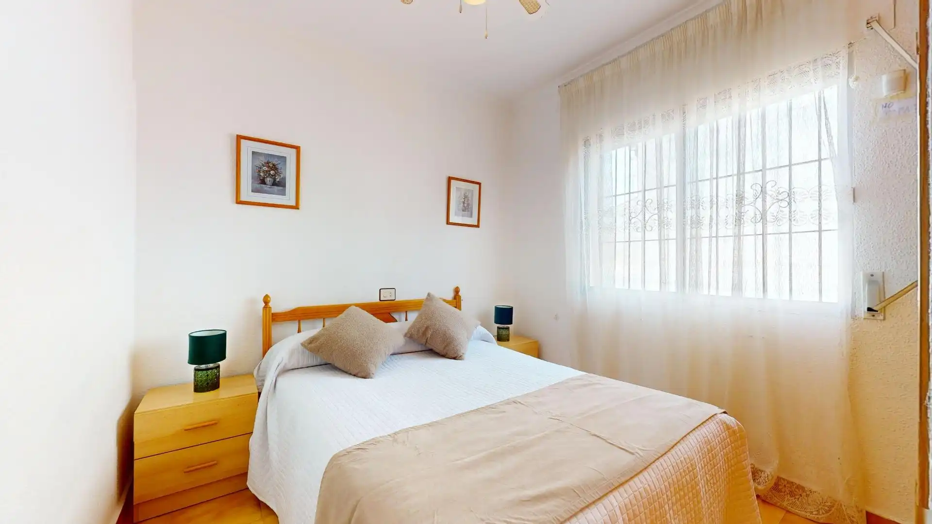 Habitación de Casa adosada en venta en San Pedro del Pinatar con Jardín privado, Terraza y Amueblado