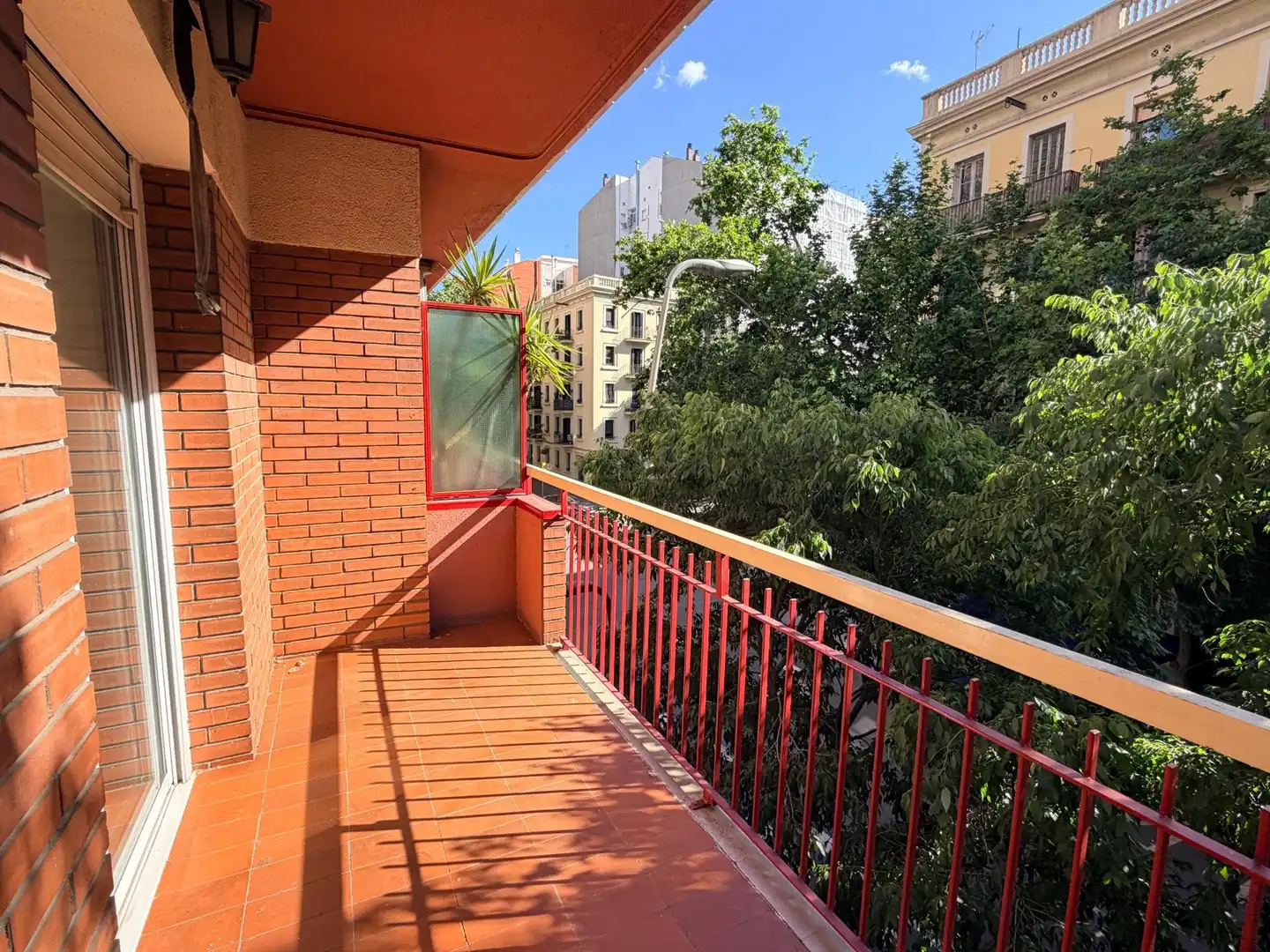 Wohnung zur Miete in Avenida MADRID, La Maternitat i Sant Ramon