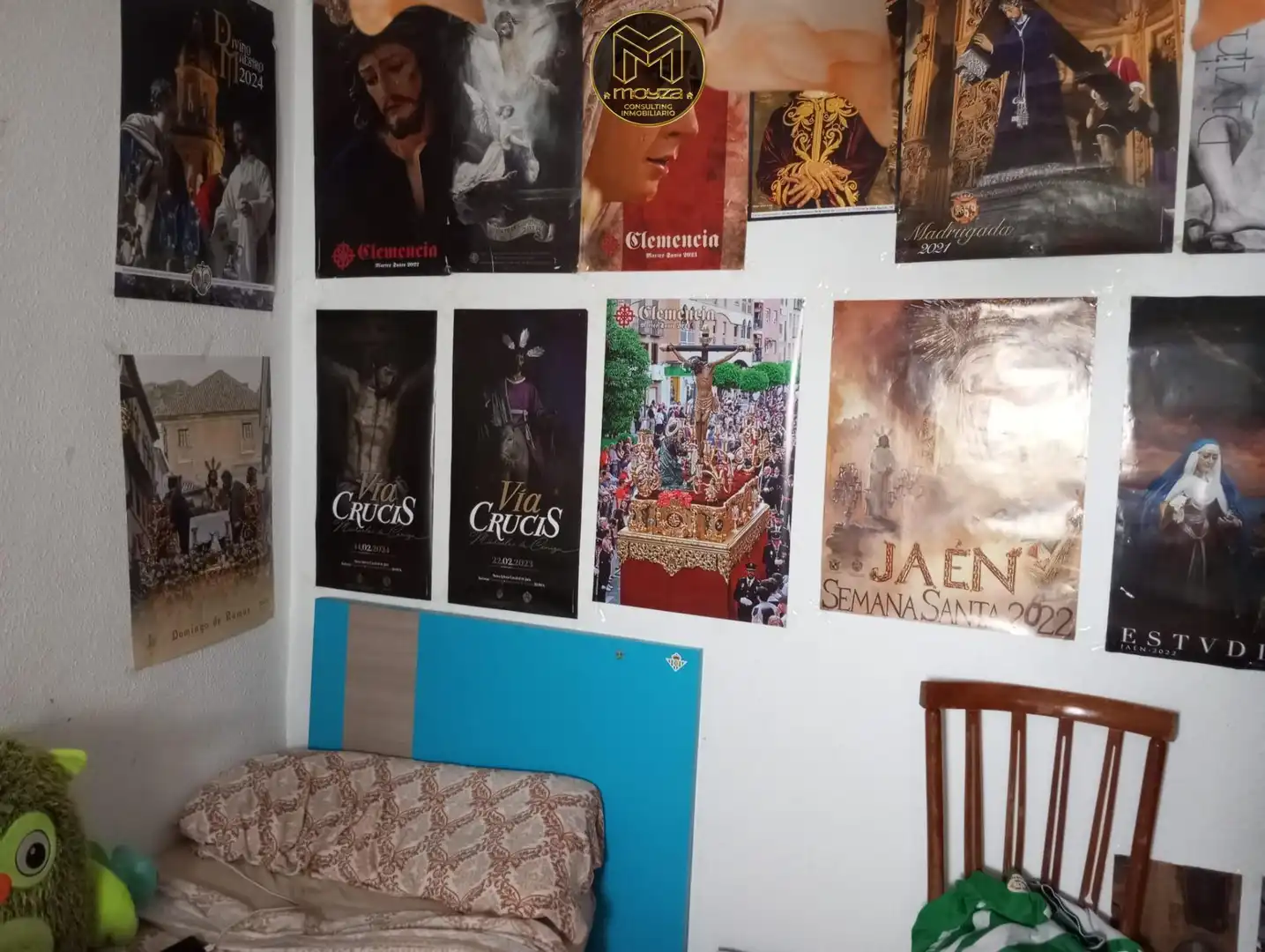 Sala d'estar de Casa o xalet en venda en Jaén amb Terrassa, Traster i Balcó