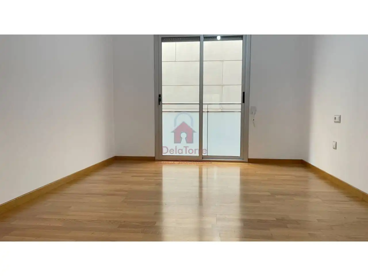 Bedroom of Flat for sale in Terrassa  with Air Conditioner, Heating and Parquet flooring