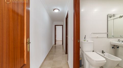 Foto 4 de Dúplex en venda a Salvador Dalí, La Algaba, Sevilla