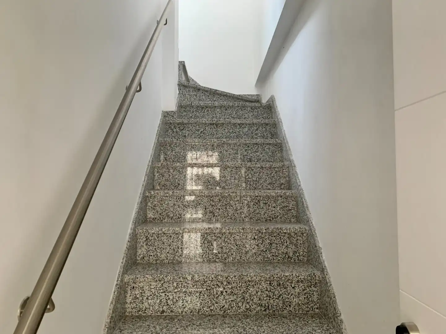 Attic for rent in Granada  with Air Conditioner, Heating and Parquet flooring