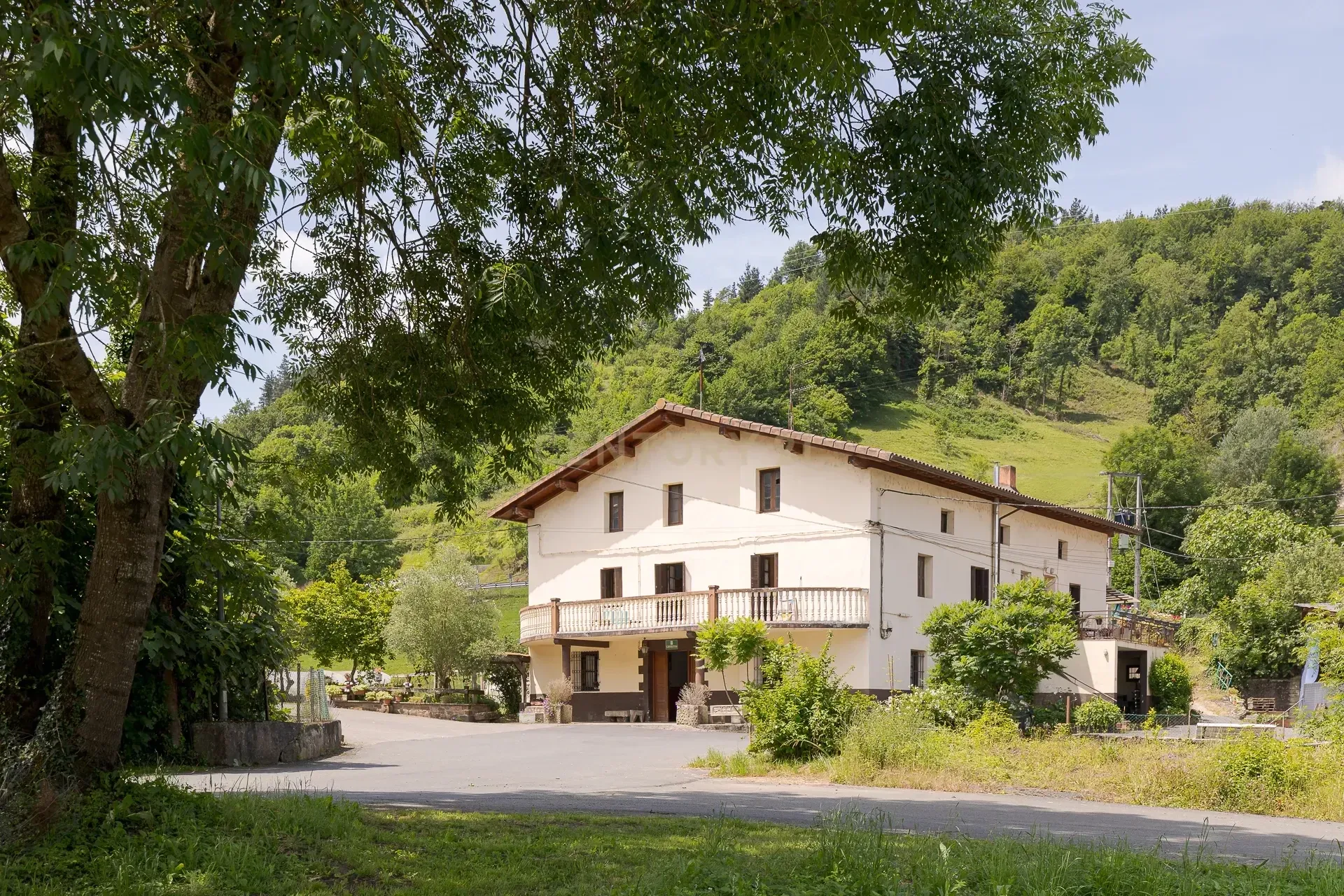 Vista exterior de Casa o xalet en venda en Idiazabal amb Terrassa