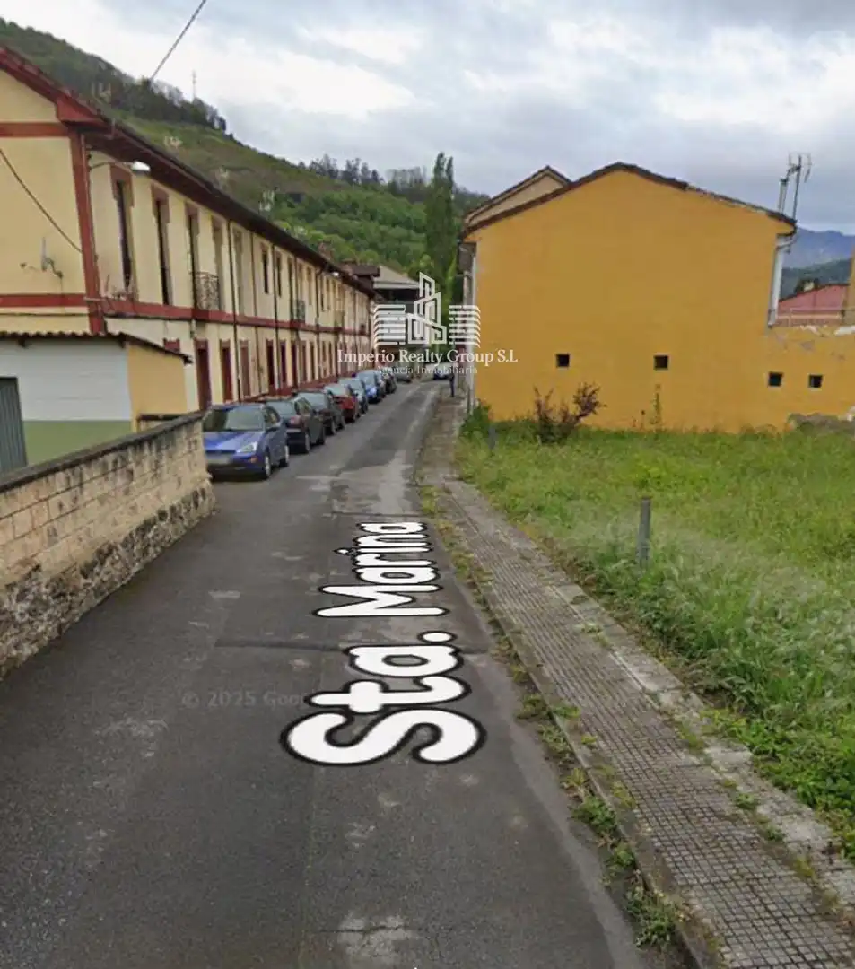 Vista exterior de Piso en venta en Mieres (Asturias) con Jardín privado y Terraza