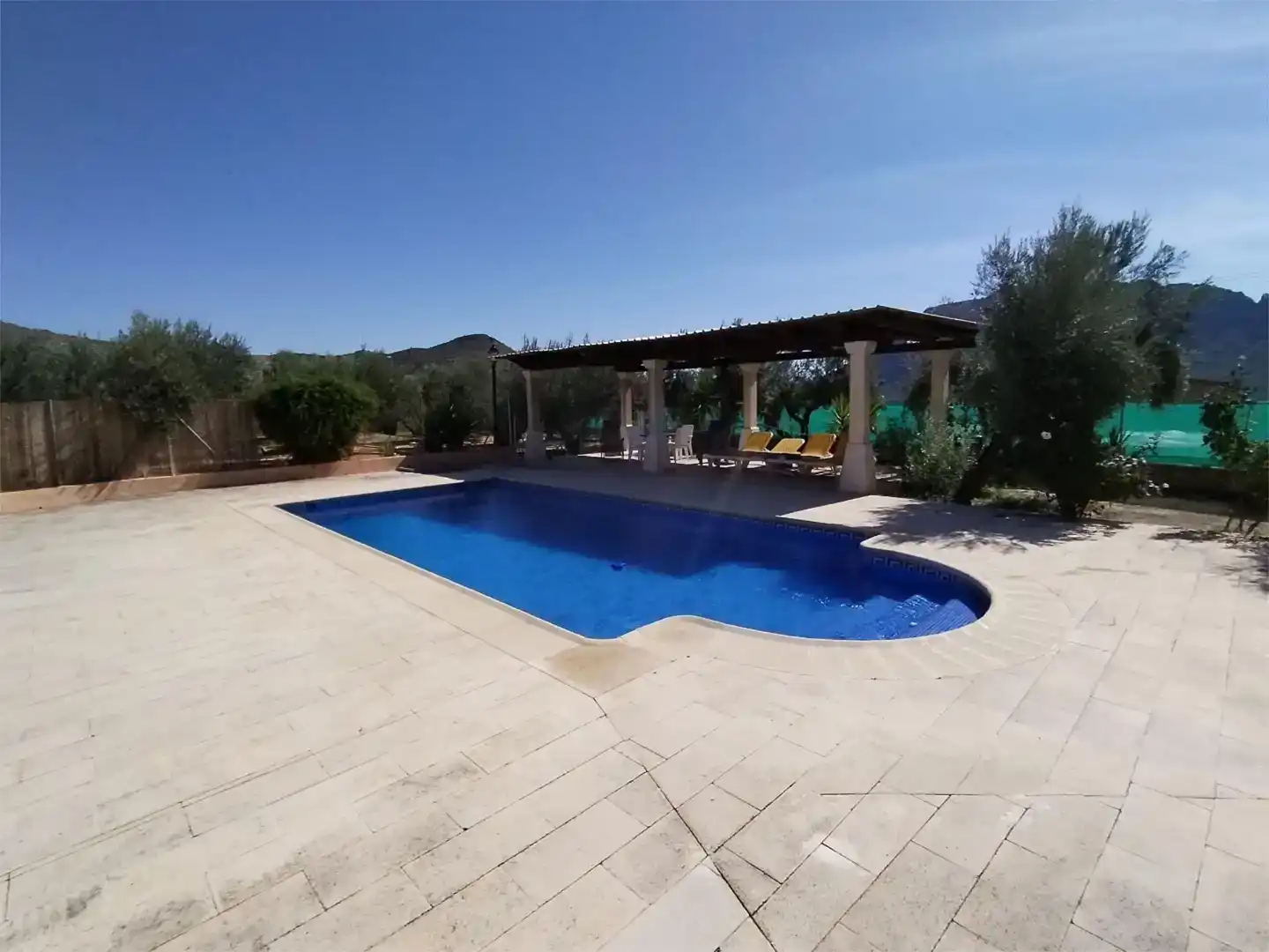 Piscina de Pis en venda en Elche de la Sierra amb Aire condicionat, Jardí privat i Piscina