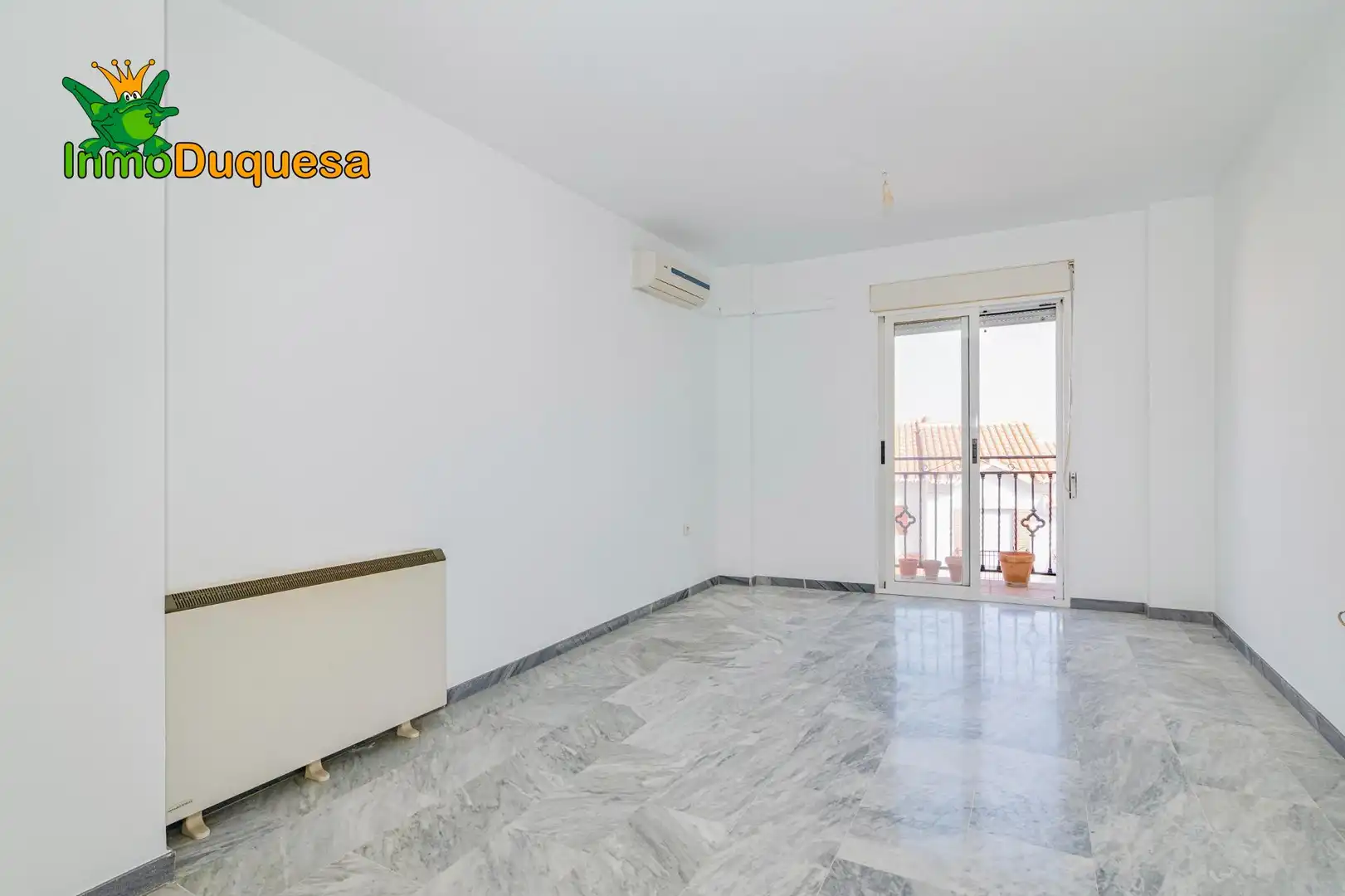 Sala de estar de Piso en venta en La Zubia con Aire acondicionado, Calefacción y Terraza