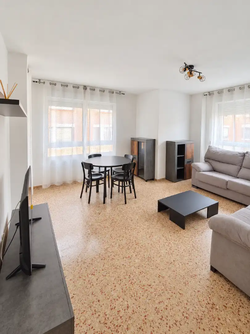 Flat with terrace for sale in Carrer Doctor Gea Mariño, imagen 2