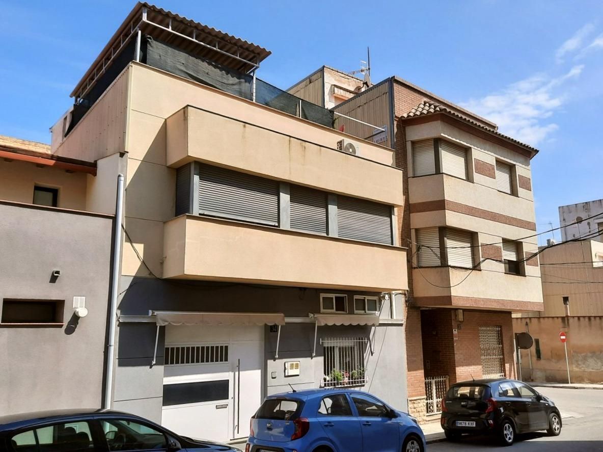 Vista exterior de Casa o xalet en venda en Amposta amb Aire condicionat, Calefacció i Terrassa