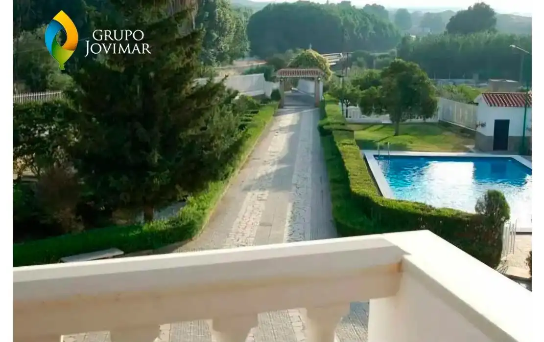 Piscina de Casa o chalet en venta en Guadix con Calefacción, Piscina y Amueblado