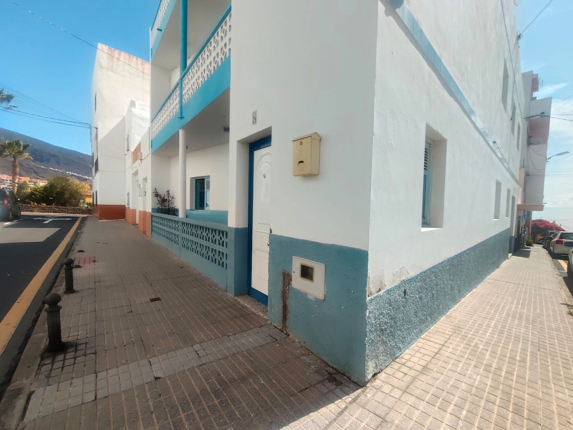 Vista exterior de Casa o xalet en venda en Candelaria amb Terrassa i Traster